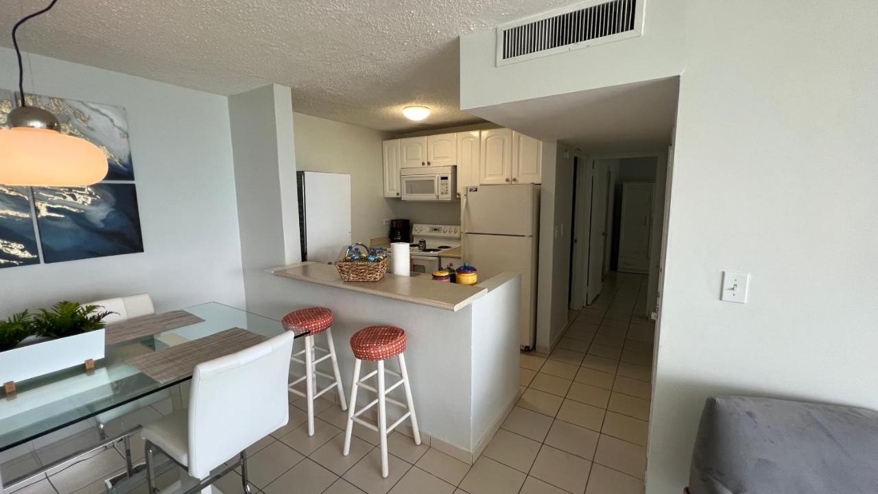 Ocean Front 2 Bedroom & Bath In Isla Verde San Juan Buitenkant foto